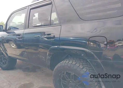 2020 Toyota 4Runner Sr5/Sr5 Premium/Venture/Limited/Night Shade/Trd Off Road/Trd Off Road Premium/Trd Pro z USA, uszkodzony, nr VIN JTEBU5JR7L5752837